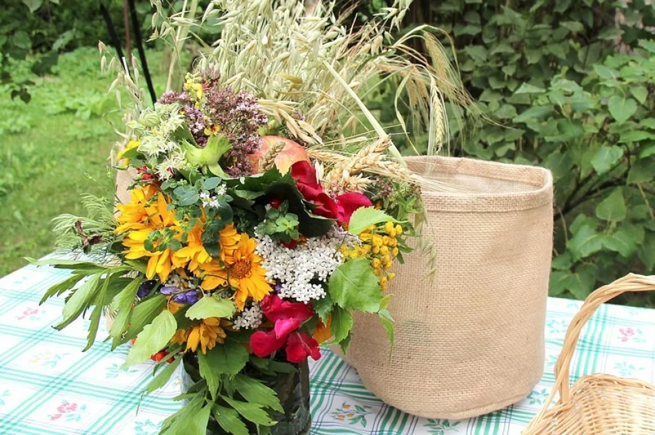 Projekt "Czerwonych Korali"  - "Wszystko w twoich rękach" święto Matki Boskiej Zielnej - zdjęcie 14