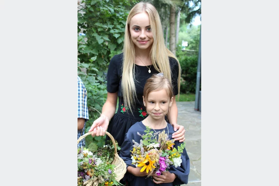 Projekt "Czerwonych Korali"  - "Wszystko w twoich rękach" święto Matki Boskiej Zielnej - zdjęcie 17