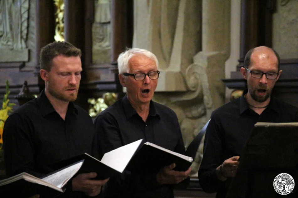 Mistyczny wieczór z muzyką w bazylice - zdjęcie 11