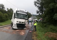 Zderzenie trzech pojazdów - zdjęcie główne