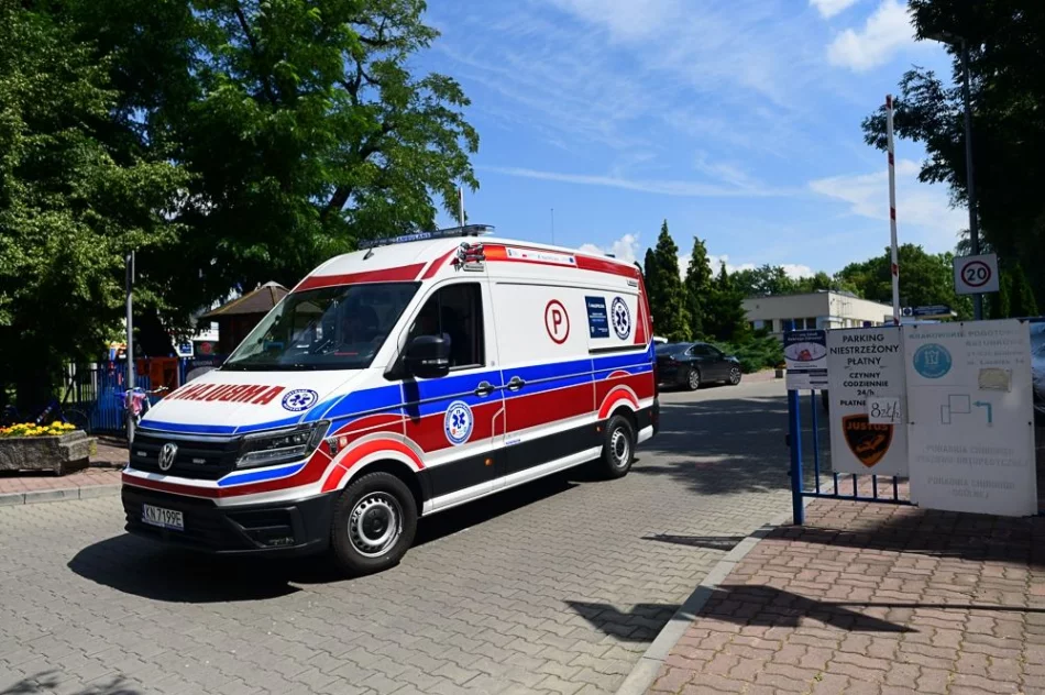 Warta ponad 600 tys. zł karetka trafia do Limanowej - zdjęcie 5
