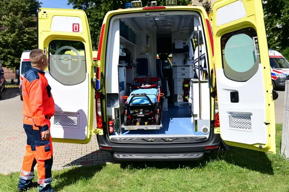 Warta ponad 600 tys. zł karetka trafia do Limanowej - zdjęcie 6