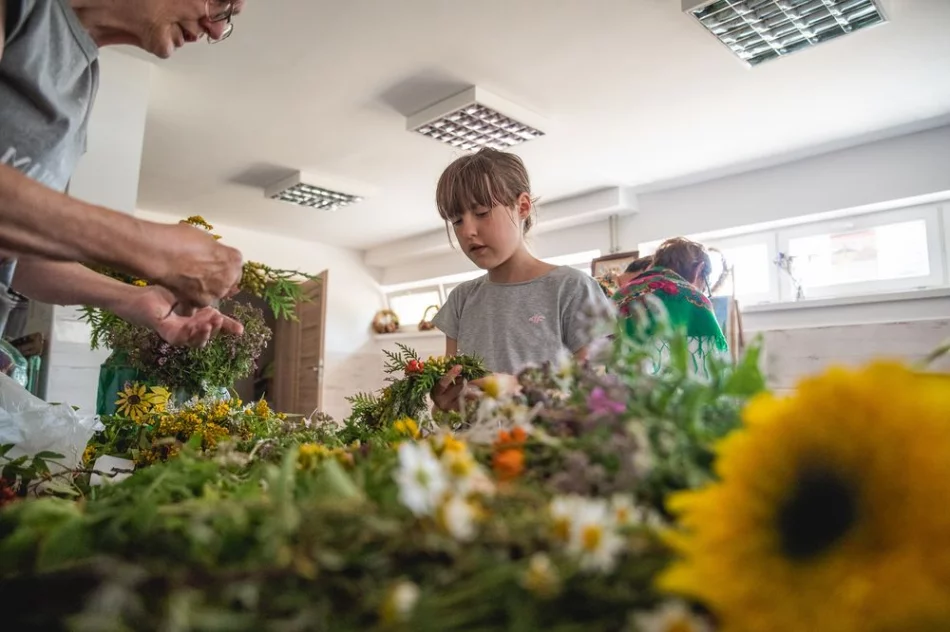 Zielarskie warsztaty w Pisarzowej w ramach Otwartej Pracowni na Szlaku Rzemiosła - zdjęcie 9