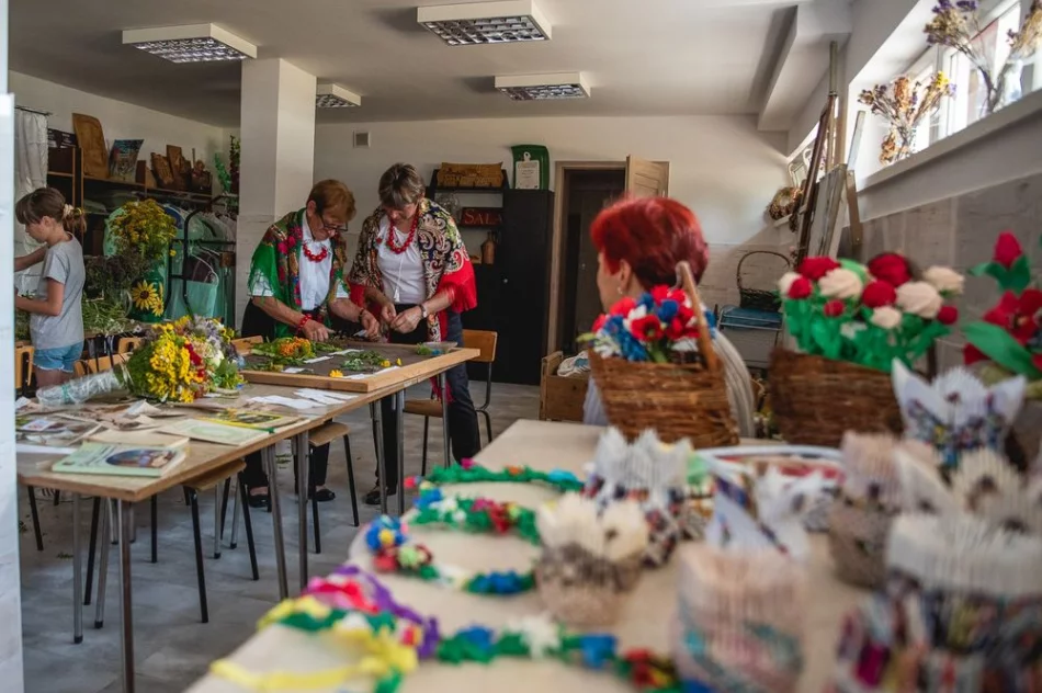 Zielarskie warsztaty w Pisarzowej w ramach Otwartej Pracowni na Szlaku Rzemiosła - zdjęcie 14