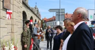 HISTORYCZNA TABLICA POWRÓCIŁA NA SWOJE PIERWOTNE MIEJSCE - zdjęcie 2