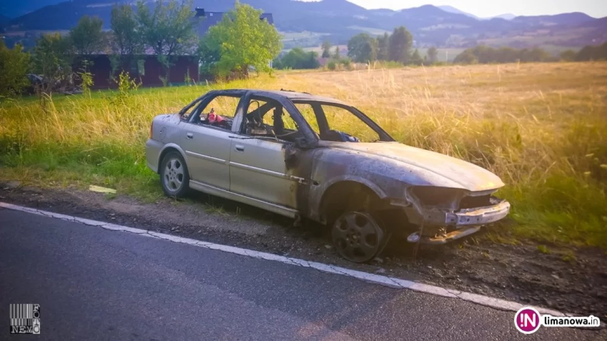 Na drodze spłonął opel vectra