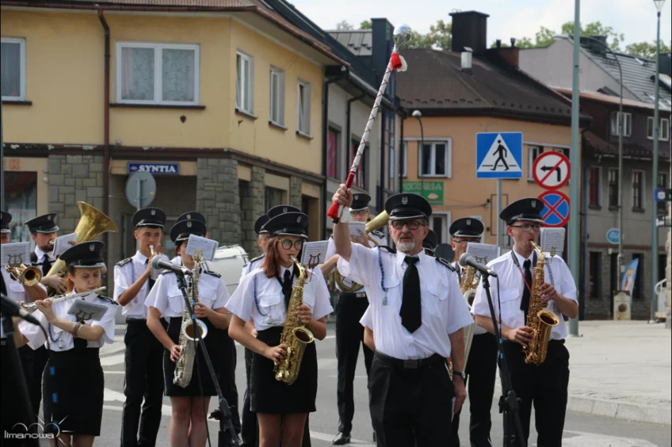 Historyczna tablica po latach wróciła na swoje miejsce - zdjęcie 2