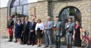 Historyczna tablica po latach wróciła na swoje miejsce - zdjęcie 5