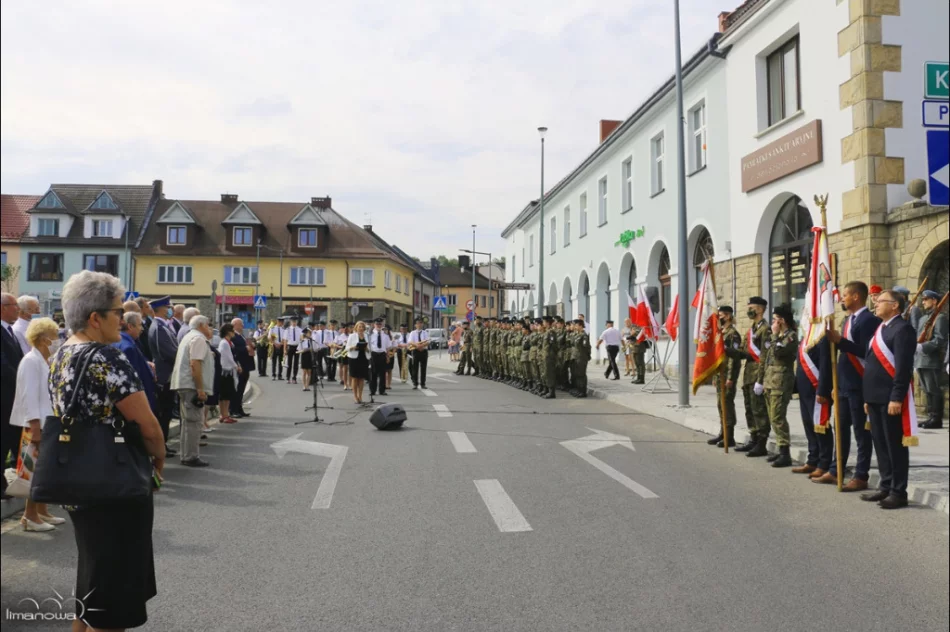 Historyczna tablica po latach wróciła na swoje miejsce - zdjęcie 9