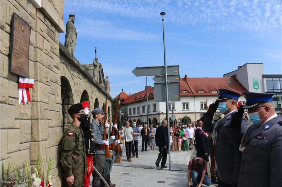 Historyczna tablica po latach wróciła na swoje miejsce - zdjęcie 13