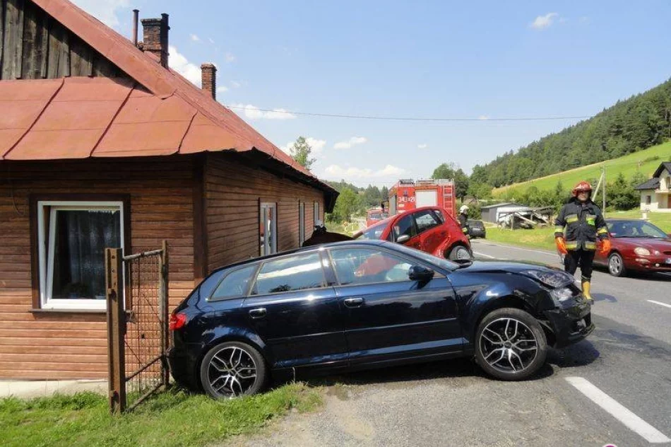 W Nowej Wsi zderzyły się dwa samochody - zdjęcie 3