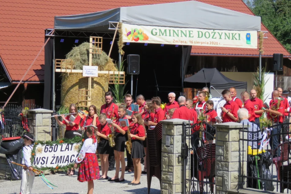 Gminne dożynki świętem miejscowości, obchodzącej 650-lecie - zdjęcie 3