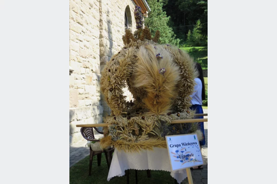 Gminne dożynki świętem miejscowości, obchodzącej 650-lecie - zdjęcie 8