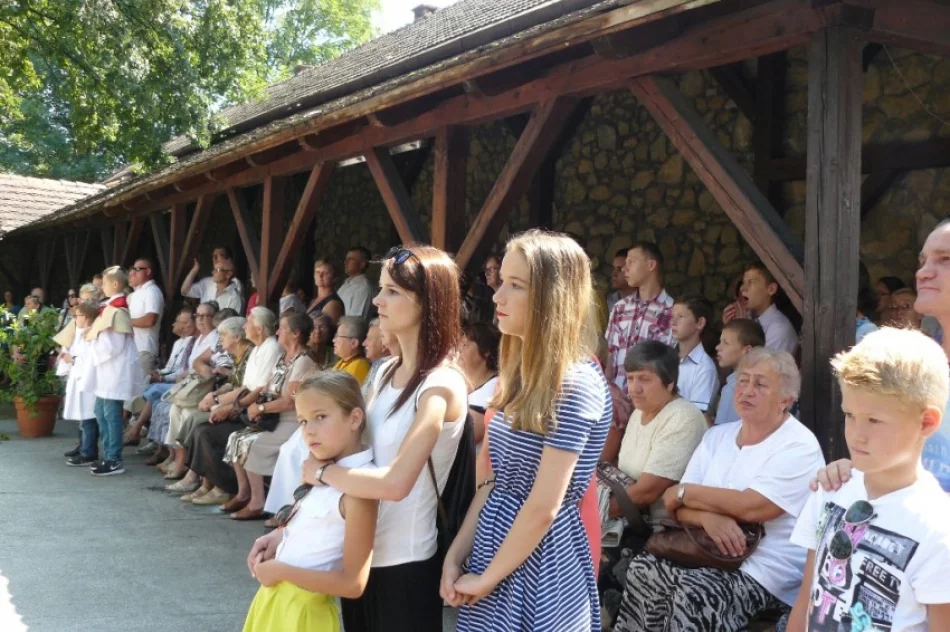 Biskup Andrzej Jeż na odpuście ku czci Przemienienia Pańskiego - zdjęcie 2