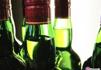 Kradli alkohol w sklepach. Wpadli przez monitoring - zdjęcie główne