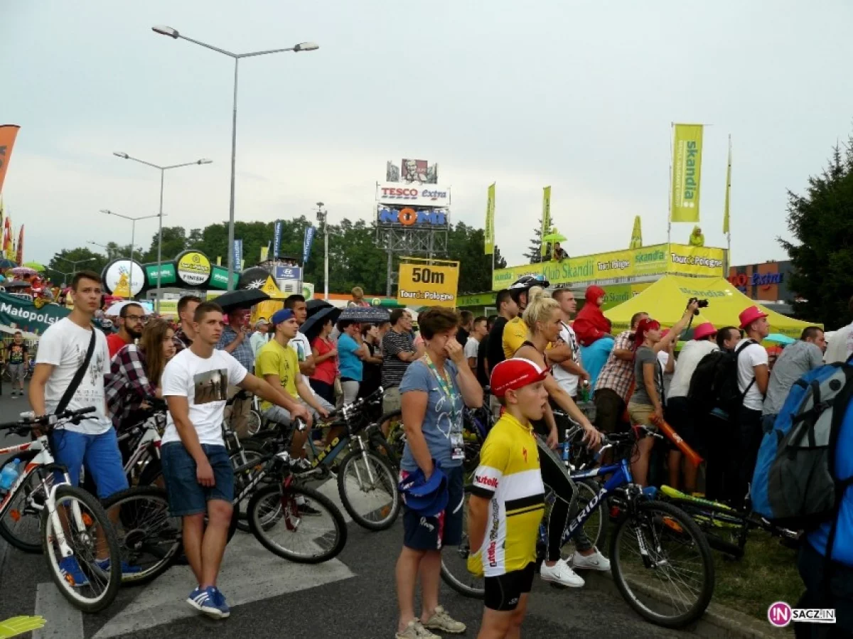 Tłumy kibiców na mecie Tour de Pologne. Historyczne zwycięstwo Polaka!