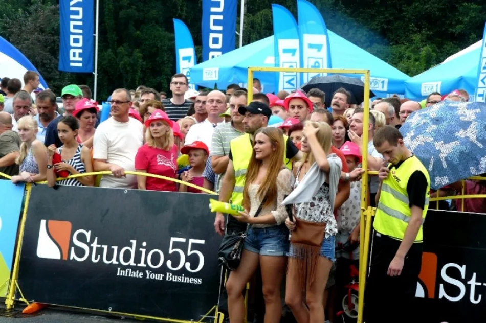 Tłumy kibiców na mecie Tour de Pologne. Historyczne zwycięstwo Polaka! - zdjęcie 3