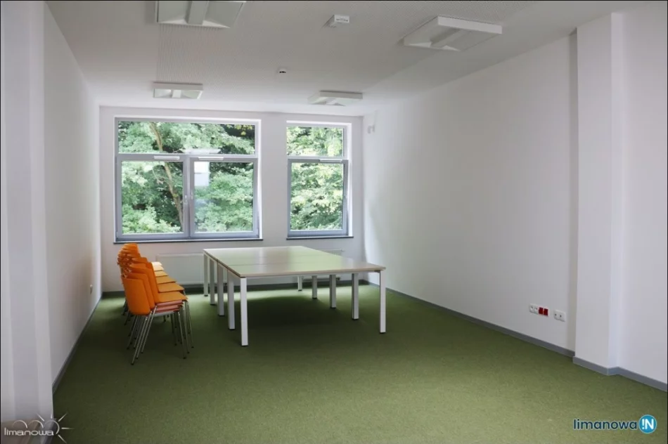 Odwołanie opóźniło dostawę mebli. Miasto czeka na pozwolenie na użytkowanie - zdjęcie 11