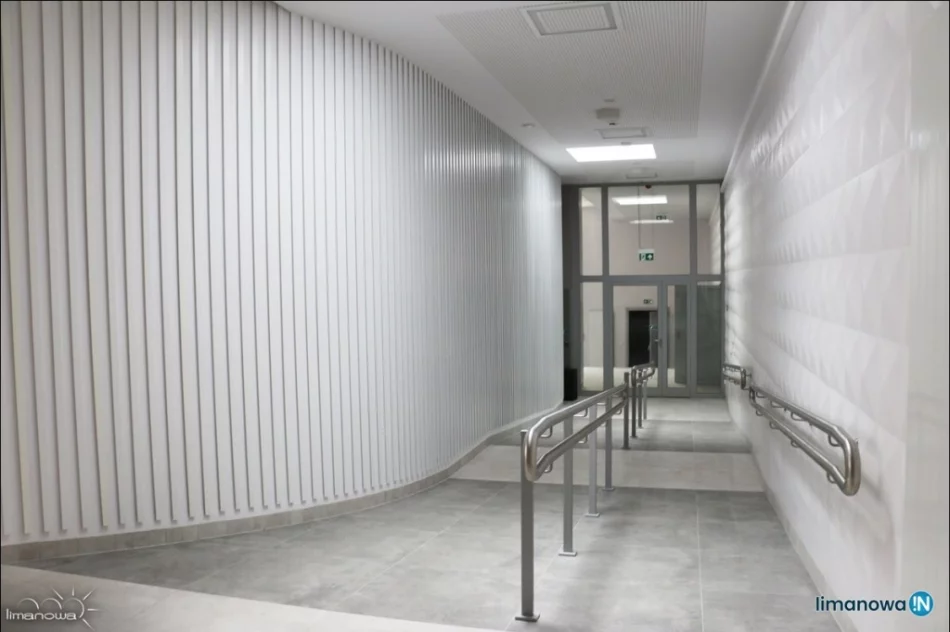 Odwołanie opóźniło dostawę mebli. Miasto czeka na pozwolenie na użytkowanie - zdjęcie 12