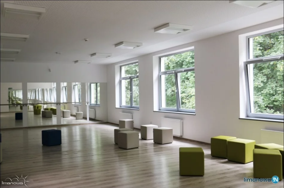 Odwołanie opóźniło dostawę mebli. Miasto czeka na pozwolenie na użytkowanie - zdjęcie 15