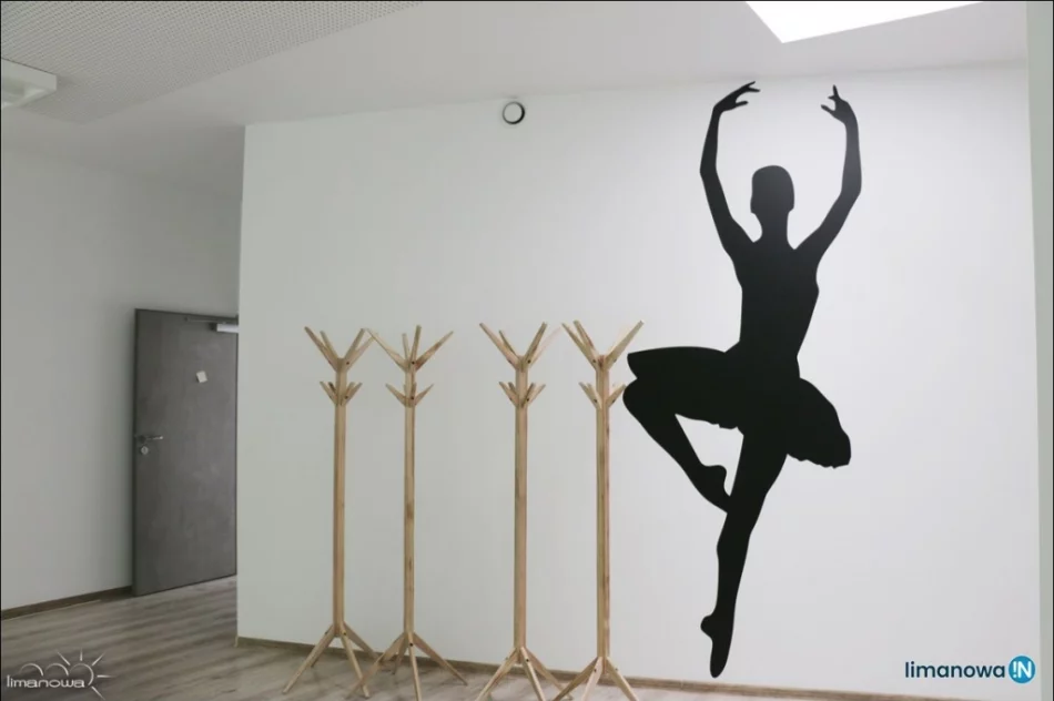 Odwołanie opóźniło dostawę mebli. Miasto czeka na pozwolenie na użytkowanie - zdjęcie 18