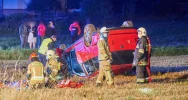Kierowca był pijany. Dwie młode pasażerki Volkswagena trafiły do szpitali  - zdjęcie 4