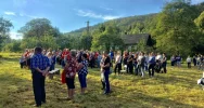 Ks. Biskup Mirosław Gucwa odprawił plenerową mszę św. w rodzinnej miejscowości - zdjęcie 4