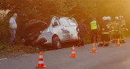 Samochód wjechał do rowu i uderzył w betonowy przepust - zdjęcie 2
