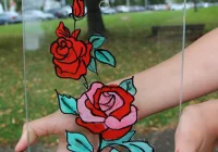 Dzieci w rolach artystów podczas Wakacyjnego pleneru artystycznego LDK - zdjęcie główne