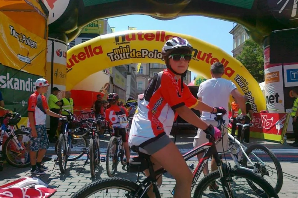 Sądeczance Karolinie Król koszulkę lidera założył sam Michał Kwiatkowski - zdjęcie 2