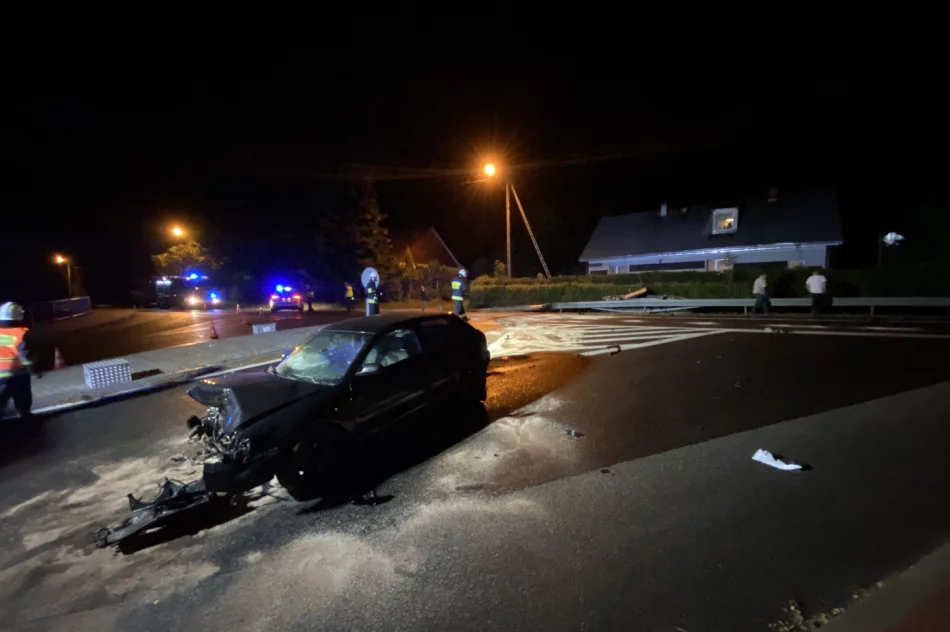 Czołowe zderzenie na krajówce - zdjęcie 2