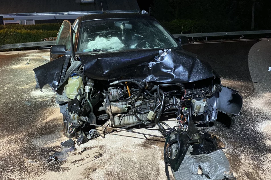 Czołowe zderzenie na krajówce - zdjęcie 4