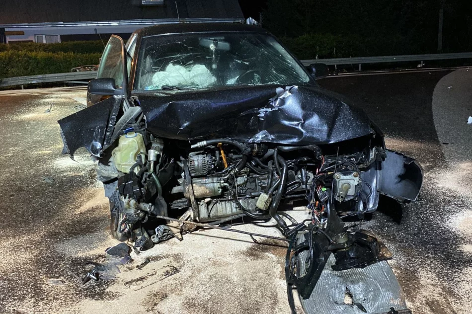 Wypadek podczas wyprzedzania. 21-latek trafił do szpitala - zdjęcie 2