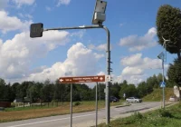 Hybrydowe lampy nad przejściem dla pieszych - zdjęcie główne