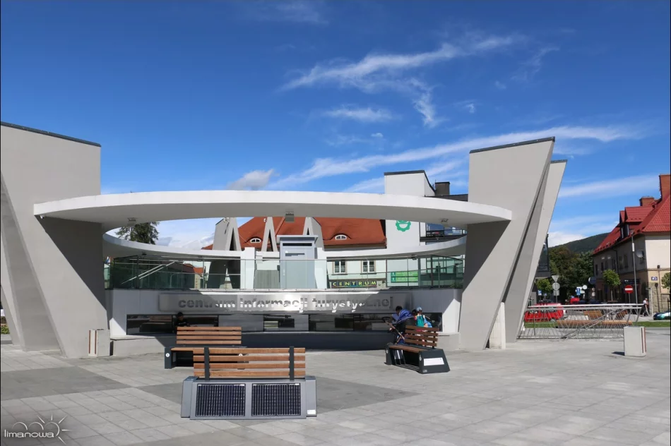 NOWOCZESNY I FUNKCJONALNY RYNEK – TĘTNI ŻYCIEM - zdjęcie 9