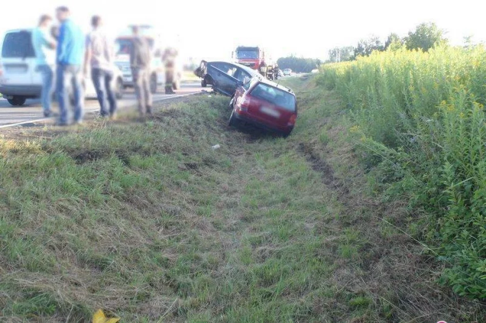 Dramat w Starym Sączu - zderzyły się trzy auta - zdjęcie 2
