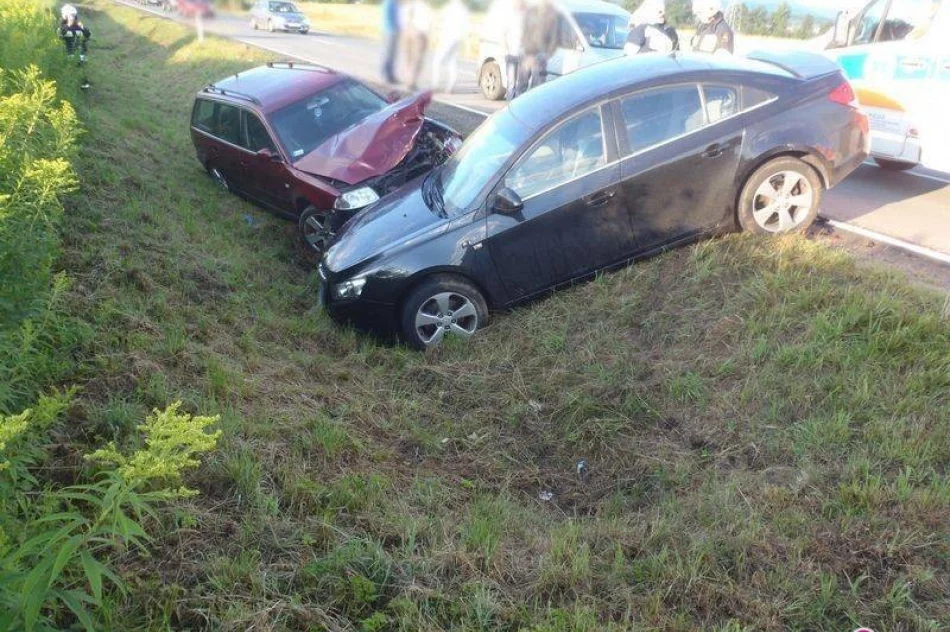 Dramat w Starym Sączu - zderzyły się trzy auta - zdjęcie 4