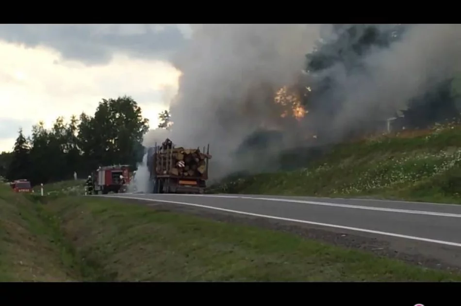Stara Wieś i Chełmiec - spłonęły ciężarówki - zdjęcie 2