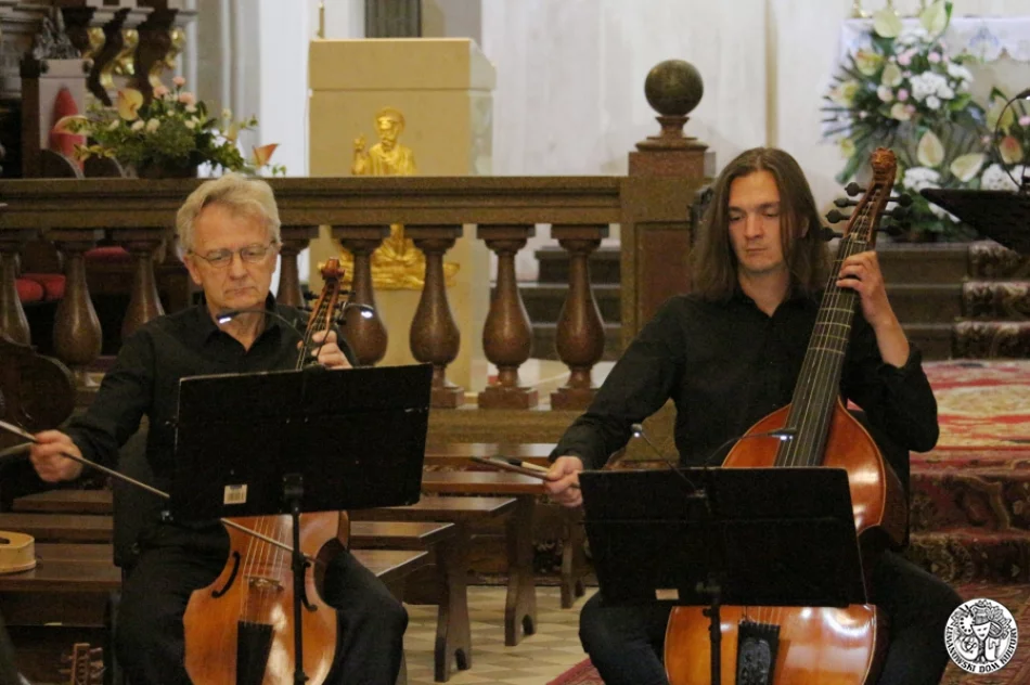 Koncert zespołu „Sabionetta” zakończył XXIII Letnie Koncerty Muzyki Organowej i Kameralnej - zdjęcie 6