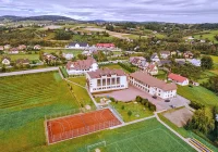 Znane wyniki badań nauczycieli. Jutro powrót dzieci do szkół - zdjęcie główne