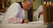 Arcybiskup konsekrował kościół w Łętowem - zdjęcie 2