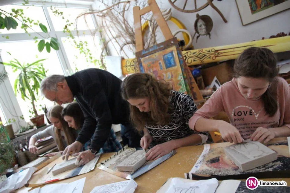 Plastyczne, filcowe, muzyczne i pełne eksperymentów ferie w LDK - zdjęcie 4