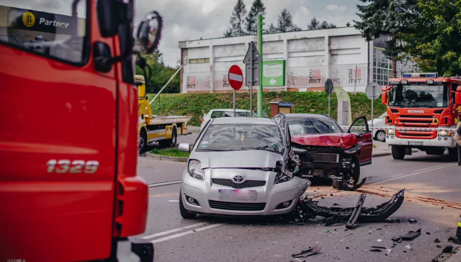 Mandat za wymuszenie pierwszeństwa i spowodowanie kolizji - zdjęcie 1