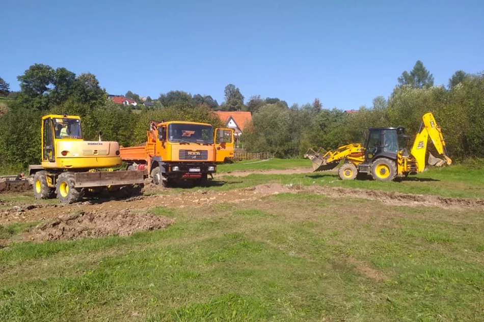 Ruszyły prace przy budowie bazy rekreacyjno - sportowo – kulturalnej - zdjęcie 3
