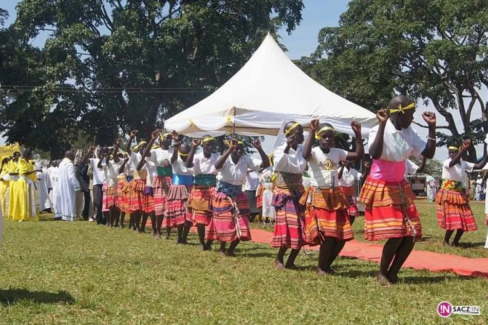 Z Koniuszowej do Ugandy. Miesiąc na misjach w Afryce - zdjęcie 3