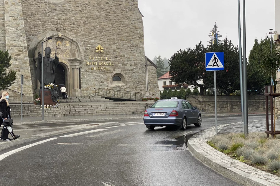 Fotointerwencja: wydane 4 mln zł, a do studzienki... pod górę - zdjęcie 2