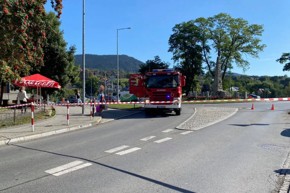 Ewakuacja urzędu z powodu informacji o toksycznym gazie - zdjęcie 2