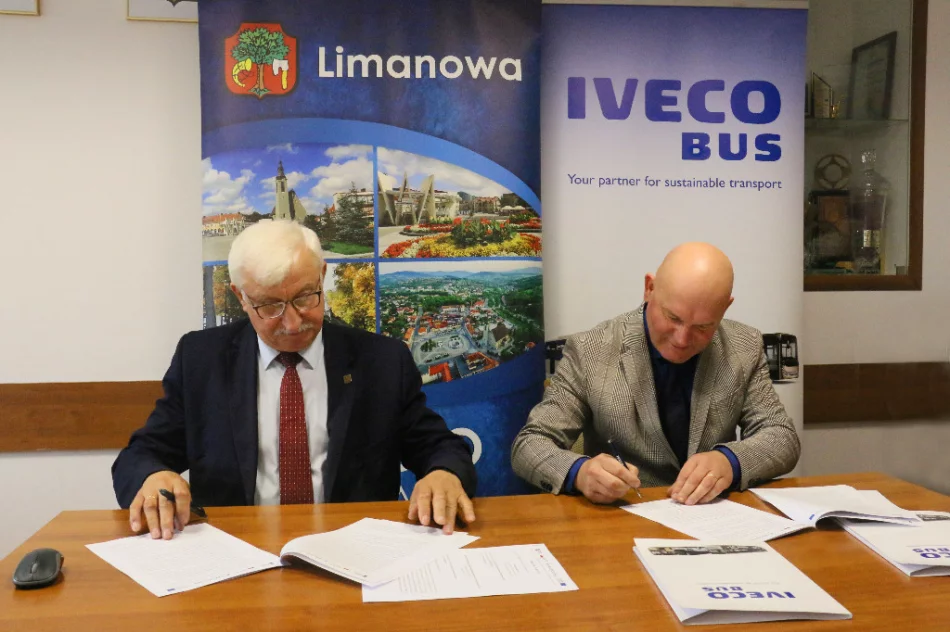 Za 5,1 mln zł miasto kupiło 5 autobusów Iveco Crossway - zdjęcie 2