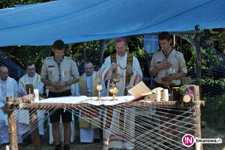 Biskup odwiedził skautów pod Luboniem - zdjęcie 2