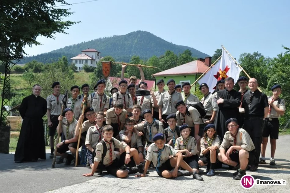 Biskup odwiedził skautów pod Luboniem - zdjęcie 4